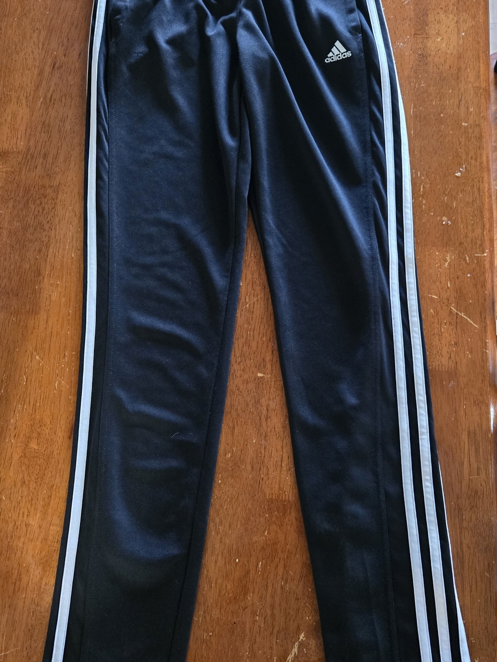3/20💫adidas Climalite Women's Black Skinny Joggers with Classic White Stripes